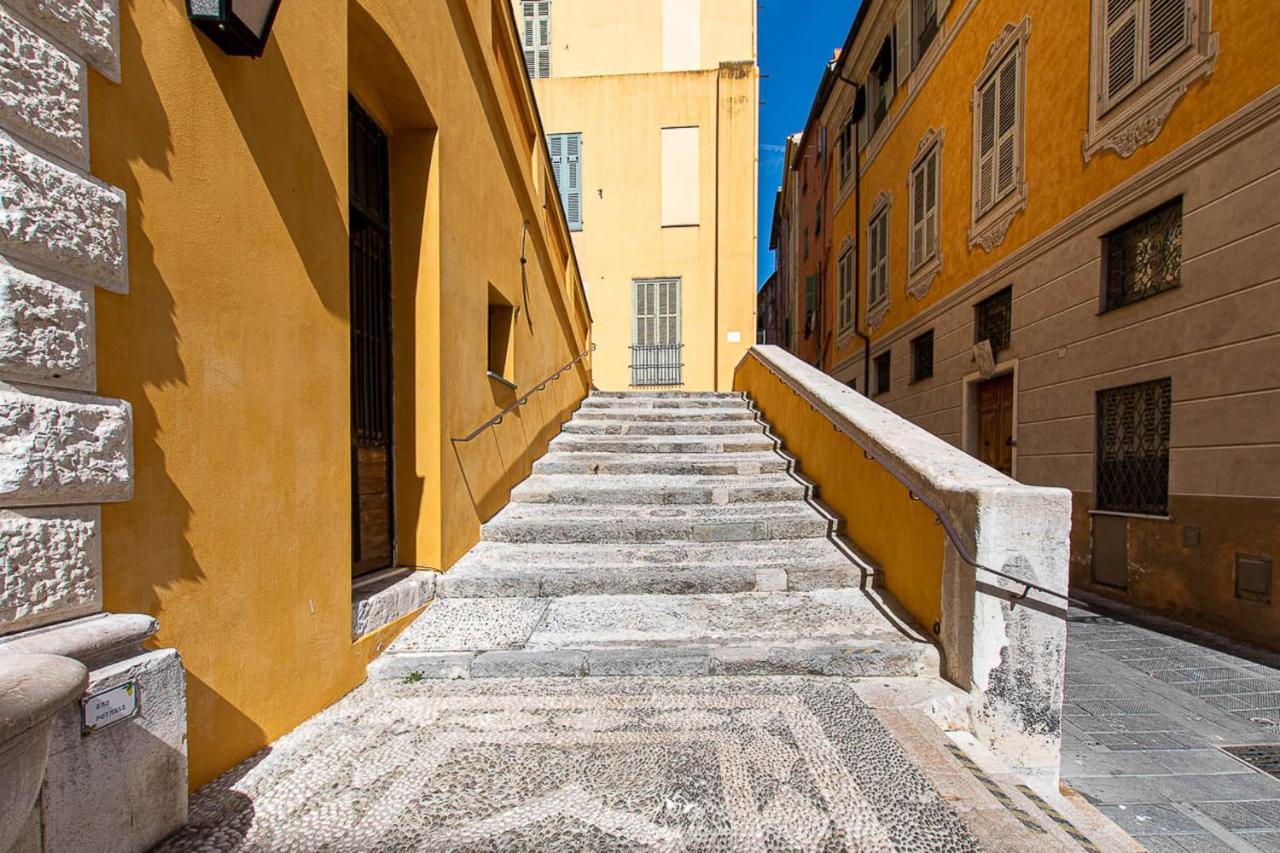 Vista Mare E Comfort In Centro Storico Ментона Экстерьер фото